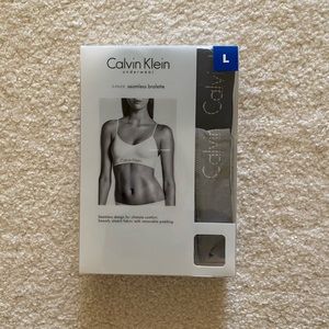 Calvin Klein bra set